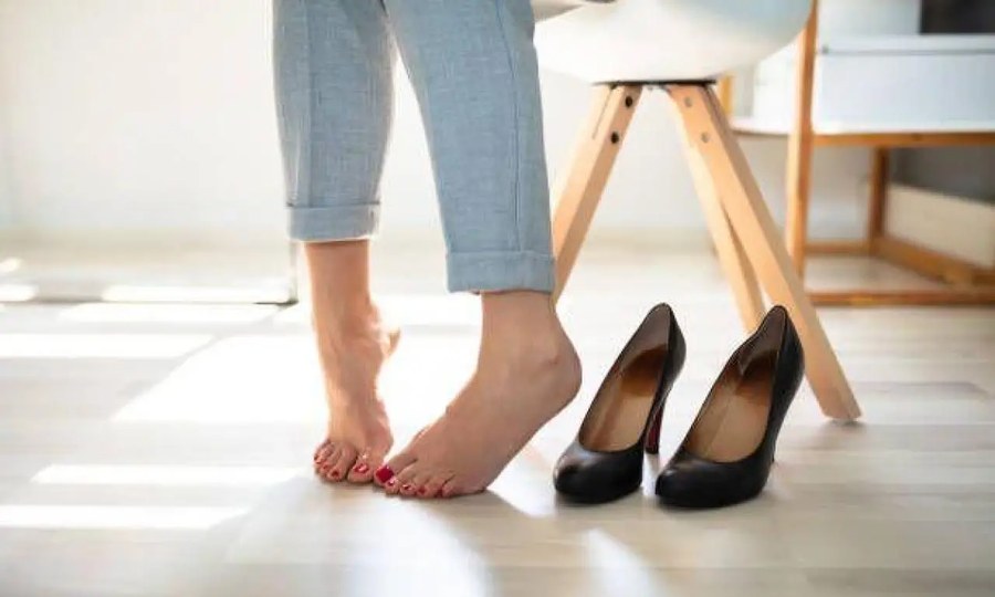 Εύκολο δωράκι για κοπέλα με όμορφα πόδια
